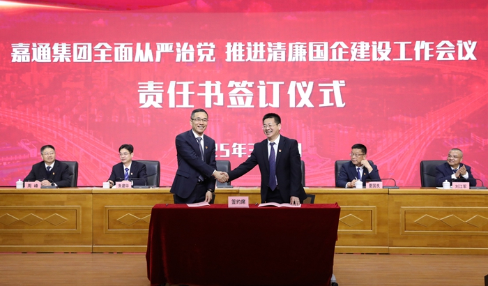 EW3A2881副本_副本B.jpg EW3A2881副本_副本B.jpg